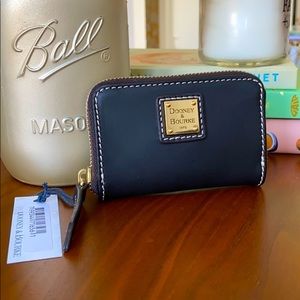 Dooney & Bourke Black Leather Zip Credit Card Case